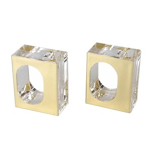 Anillo de Servilleta Cuadrado Acrílico Transparente Moderno, Florero, Porta Flores para Bodas y Fiestas - Product Image 2