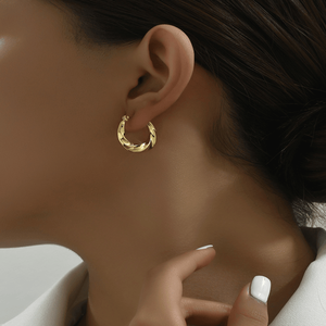 Boucles d'oreilles clipsables en cuivre luxueux, ensemble de mode polyvalent avec zircon, cadeau pour son magnifique tempérament - Product Image 3