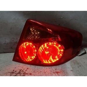 Luz Trasera Derecha Usada en Estado de Funcionamiento - Product Image 3