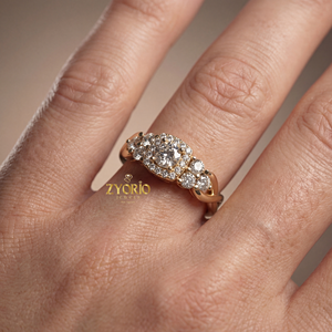 Anillo de Compromiso de Lujo con Diamante Cultivado en Laboratorio, Plata 925, Corte Cojín, Halo y Banda Infinita Trenzada para Mujer - Ideal para Fiestas y Bodas - Product Image 5