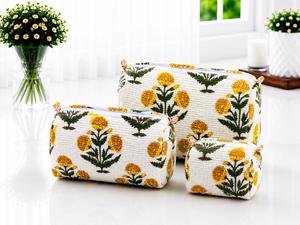 Ensemble de trousses de maquillage modernes en coton matelassé à motif géométrique nautique, avec poignée souple et fermeture éclair, pochettes portables pour le rangement en voyage - Product Image 1