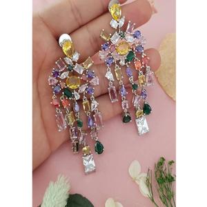 ต่างหูแฟชั่นดีไซน์เก๋ คุณภาพสูง ประดับคริสตัลระยิบระยับ เหมาะสำหรับผู้หญิง สวมใส่ในงานกลางคืน หรืองานปาร์ตี้ จากคอลเลคชั่นแฟชั่น - Product Image 1