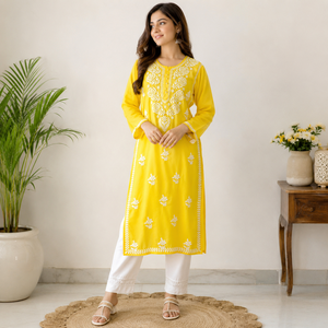 Kurti droit en coton brodé main Chikankari jaune pour femme, très demandé, avec col en tissu ethnique à motif floral - Product Image 1