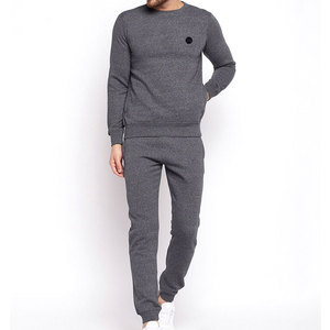 Conjunto Deportivo Masculino de Alta Calidad para Actividades Diarias Casuales con Ajuste Cómodo y Diseño Moderno - Product Image 1