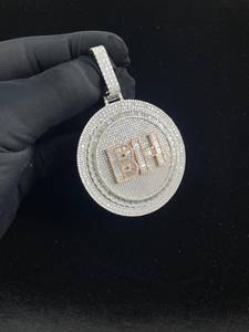 Pendentif personnalisé de luxe en moissanite certifiée, entièrement serti, bicolore, style hip-hop, avec initiale, en argent sterling 925, cadeau - Product Image 6