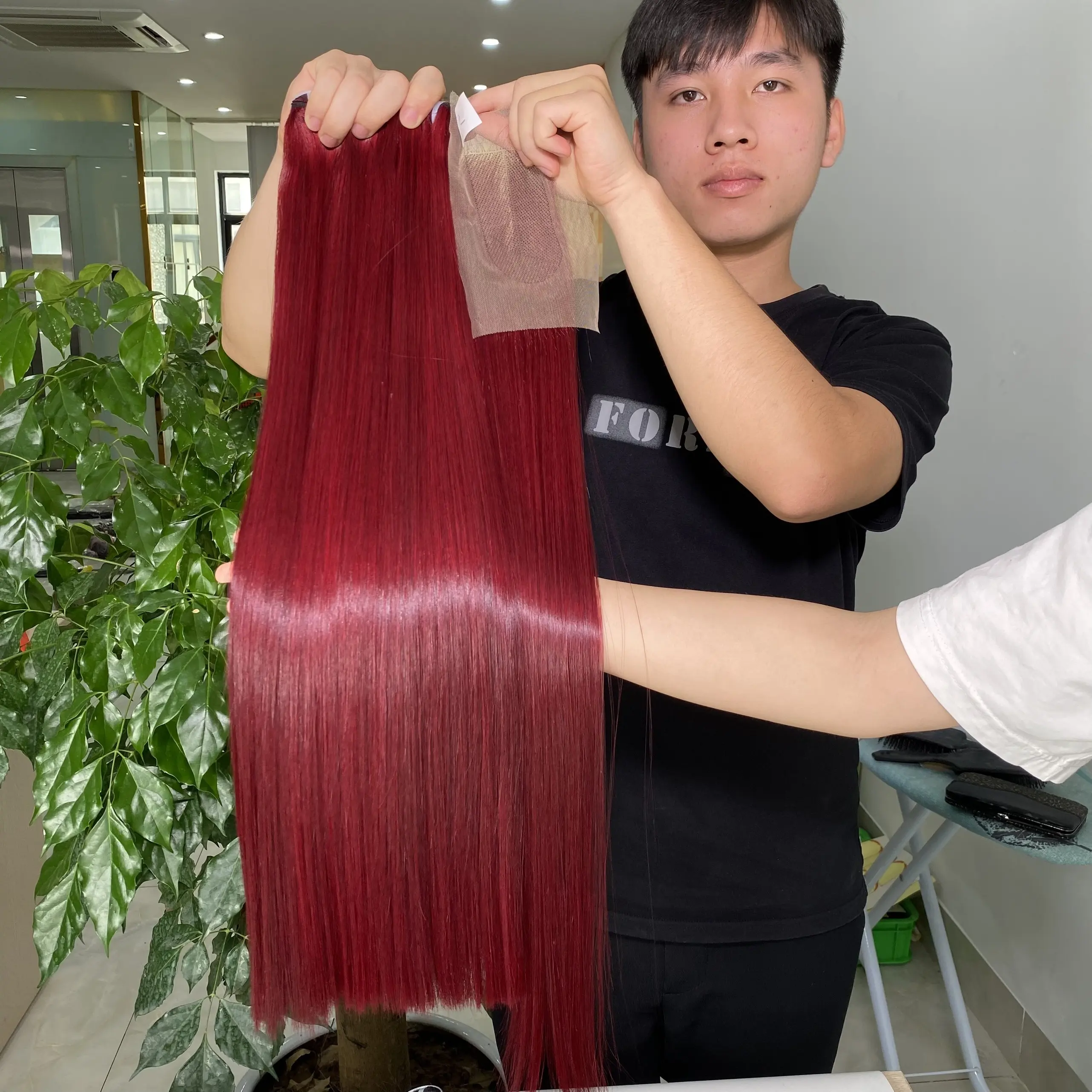 لحمة حزم تمديد الشعر بائع الجملة سعر من مصنع كبير Bugendy اللون الأحمر شعر طبيعي