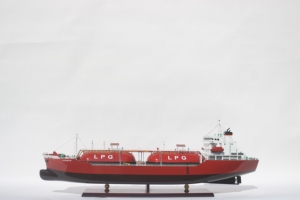 Maqueta de Barco Comercial de Madera Hecha a Mano - Réplica a Escala de Buque Cisterna de Carga, Decoración de Escritorio de Oficina, Oceanus 09 Cisterna de GLP - Product Image 2