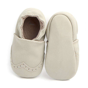 Zapatos de Cuero para Bebé OEM, Suela Blanda, Primeros Pasos para Bebés y Niños Pequeños, Antideslizantes, Logotipo Personalizado, Embalaje en Caja de Regalo - Product Image 2