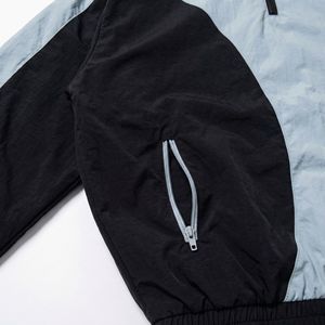 Conjunto de Chándal Cortavientos Personalizado |   Chaqueta Deportiva Ligera de Nailon y Pantalones para Correr |   Fabricante de Ropa Deportiva OEM - Product Image 4