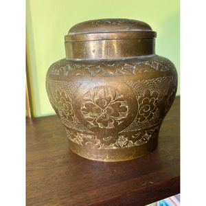 Modern Unique Home Accent Decoration Gold Color Textured Vase Table Accessories Brass Made Ginger Jar From Indian Exporter - Product Image 1