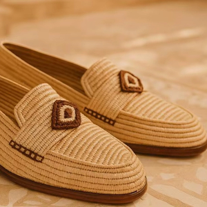 Mocassins en raphia faits à la main pour hommes – Chaussures marocaines tissées, chaussures à enfiler naturelles - Product Image 1