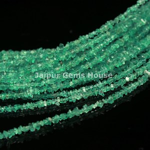 Nouvelle tendance émeraude brins de puce non coupés perles vertes à la mode pour la fabrication de bijoux pierre précieuse approvisionnement en gros - Product Image 3