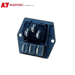 Enchufe con Interruptor Dos en Uno Serie KUOYUH 94N, 15 Amp/20 Amp, Uso Industrial y Doméstico, Plástico - Product Image 2