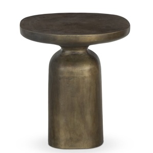 Table d'appoint AeroTaper en laiton brossé de luxe, table d'appoint minimaliste en métal sculptural pour la décoration d'hôtel et de salon - Product Image 5