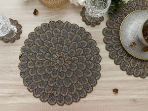 Napperons élégants brodés de perles, faits main, décoratifs, pour tables de salle à manger de luxe, mariages et restaurants - Product Image 3