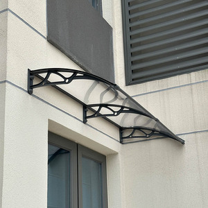 Auvent en polycarbonate alvéolaire avec supports en aluminium, protection solaire et pluie <span class=keywords><strong>pour</strong></span> <span class=keywords><strong>entrée</strong></span> extérieure - Product Image 6