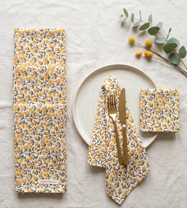 Ensemble de serviettes en coton bio faites à la main, imprimées à la main avec motif floral de marguerite carrée, jaune orange, style rustique, pour dîner de mariage, écologiques - Product Image 6