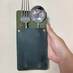 Porte-couverts en cuir véritable fait main rustique, pliable, léger et durable pour restaurant, organiseur de couverts pour la salle à manger - Product Image 3