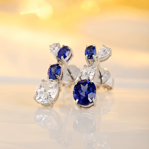 Pendientes Blancos para Mujer con Diamantes Cultivados en Laboratorio de Corte Ovalado, Estilo Clásico para Uso Diario - Product Image 2