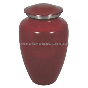 Fabricant indien d'urne funéraire en aluminium massif gravée en rouge pour adultes pour les funérailles par Ambience Lifestyle - Product Image 4