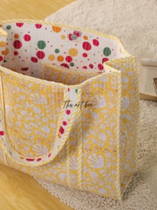 Bolso Tote de Algodón Acolchado Surtido OEM, Bolso de Hombro con Estampado Floral Amarillo, Venta al por Mayor para Mujer - Product Image 4