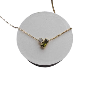 Collier de bijoux en diamant Mossinate exquis pour des cadeaux de luxe, des événements d'entreprise et des collections de mode haut de gamme - Product Image 4