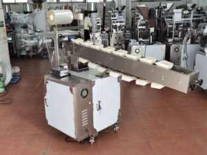 آلة تعبئة الحبيبات الكمية العمودية ذات الوزن الصغير ، آلة تعبئة الفول السوداني المقلي الواسع - Product Image 2