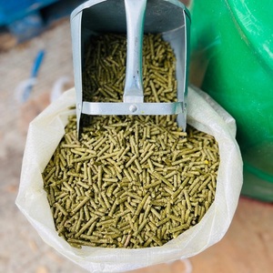 Pienso Natural de Alfalfa en Pellets para Caballos y Ganado Diseñado para una Alimentación Conveniente con un Perfil Nutricional Enfocado en la Fibra - Product Image 3