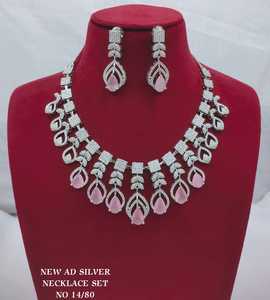 Conjunto de Collar Gargantilla Plateado con Diamantes Americanos y Cristales Rosa, Collar de Circonita Cúbica con Pendientes para Mujer - Product Image 3
