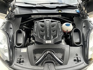 Porsche Macan Turbo 2015 - Product Image 6
