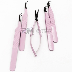 Pince à cils RMI Black Plasma Tip Volume Lash, pointe en fibre, acier inoxydable/prise diamantée, couleur rose poudré, pour extension de cils - Product Image 3
