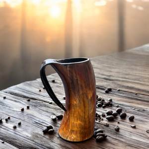 Mug en corne noir au design original, ombré blanc, pour bar, véritable mug Viking, fait main, décoratif, qualité durable - Product Image 3