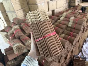 ธูปหอมไม้จันทน์สำหรับพิธีกรรมทางศาสนา ยี่ห้อ List Time Incense  แบบแท่ง  ติดทนนาน 3 5 6 8 12 24 ชั่วโมง  ไม่มีกลิ่น  ทำจากไม้แท้ 100%  ให้กลิ่นหอม - Product Image 2
