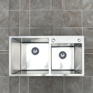 Évier de cuisine double en acier inoxydable 304 de luxe avec surface brossée, prix de gros direct usine du Vietnam - Product Image 5