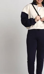 Conjunto Deportivo con Capucha para Mujer, Primavera, Transpirable, para Correr, Gimnasio, Ropa Deportiva, Logotipo Personalizado, OEM, ODM, Venta al Por Mayor - Product Image 3