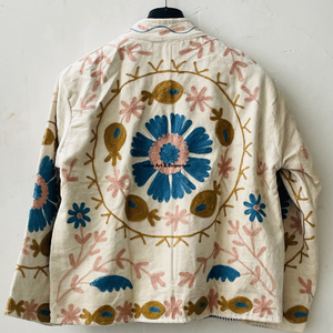 Veste d'hiver en coton Suzani indienne faite à la main, brodée à la main, col montant réversible, veste courte unisexe - Product Image 3