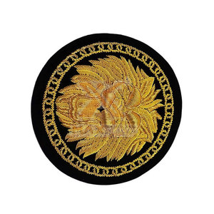 Insignias Bordadas a Mano Hechas en Pakistán, Insignias Bordadas a Mano de Alto Rendimiento en Venta - Product Image 2