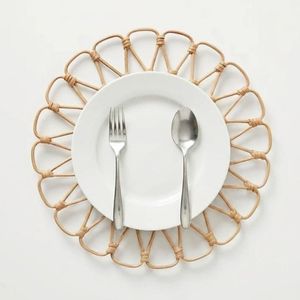 Napperons en rotin faits à la main pour la restauration hôtelière, décoration de table tressée pour restaurants, événements et fournisseurs en gros - Product Image 2