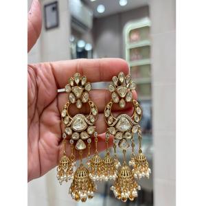 Elegantes Pendientes de Moissanita Chapados en Oro de Latón de Calidad Superior para Mujeres y Niñas, Colección para Bodas y Fiestas - Product Image 1