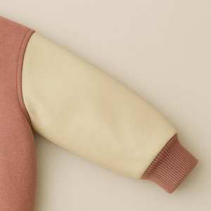 Vestes de baseball personnalisées OEM avec manches brodées en chenille, vestes universitaires en cuir, vestes unies vierges pour hommes - Product Image 3