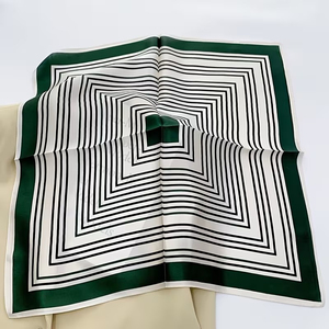 Nouvelle arrivée : Bandana en coton pour la mode en plein air et les événements patriotiques, fabriqué en coton confortable, vêtement décontracté, rayures vertes et blanches - Product Image 2