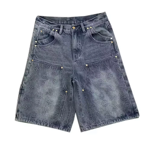 Pantalones cortos de mezclilla holgados de cintura media para hombre, personalizados, de alta calidad, 100% algodón, con parches desgastados, estilo urbano, con cinturón y pedrería. - Product Image 2