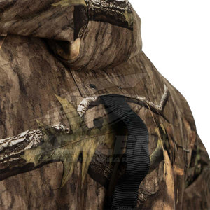 Veste de chasse softshell pour homme avec capuche, tissu respirant, plusieurs poches et poignets ajustables pour les activités de plein air - Product Image 5