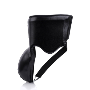 Protector Inguinal de Boxeo FLy de Cuero Negro Transpirable y Duradero con Logotipo Personalizado ROCKRUSH INDUSTRY para Competiciones en Todos los Tamaños - Product Image 2