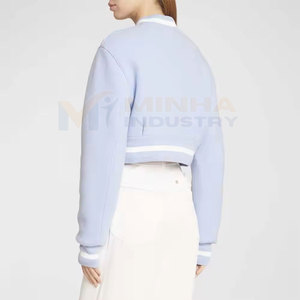 ผลิตเสื้อแจ็คเก็ตเลตเตอร์แมนสำหรับผู้หญิงอย่างมืออาชีพ คุณภาพดีที่สุด ผลิตในประเทศปากีสถาน - Product Image 4