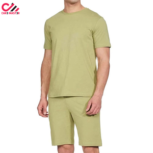 Ensemble court personnalisé à prix abordable pour homme – Chemise boutonnée et short décontractés pour la plage et l'été – Tenue de vacances assortie - Product Image 5