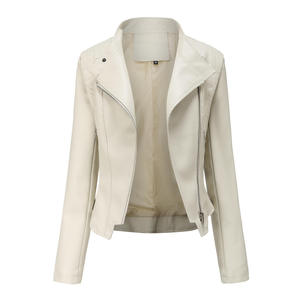 Veste en cuir véritable pour femme avec doublure douce, design zippé élégant et service OEM, veste en cuir pour femme à manches courtes - Product Image 3