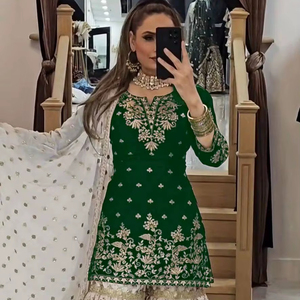 Ensemble de sharara brodé style pakistanais pour les festivals et les événements - Product Image 1