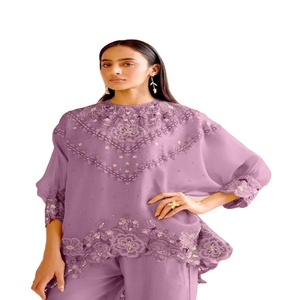 เสื้อสำเร็จรูปสำหรับผู้หญิงพื้นด้านล่างสวมใส่สบาย - Product Image 1