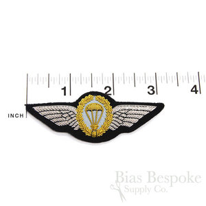 Insignias Bordadas a Mano Personalizadas para Blazer con Mangas de Ala y Rangos de Hombro para Uniformes Escolares - Product Image 2